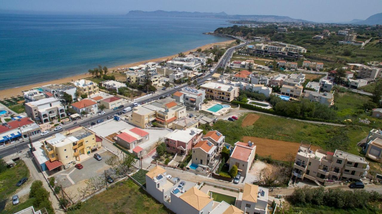 Villa Constancia Stalos Ngoại thất bức ảnh