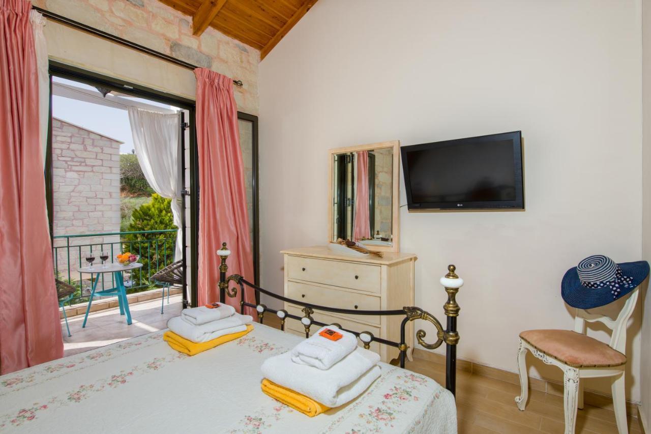 Villa Constancia Stalos Ngoại thất bức ảnh