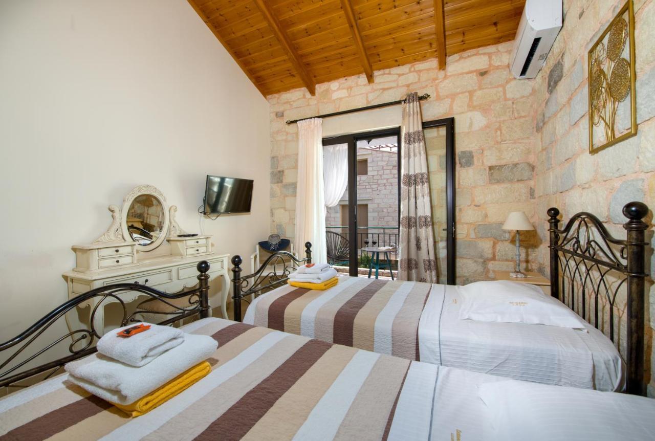 Villa Constancia Stalos Ngoại thất bức ảnh